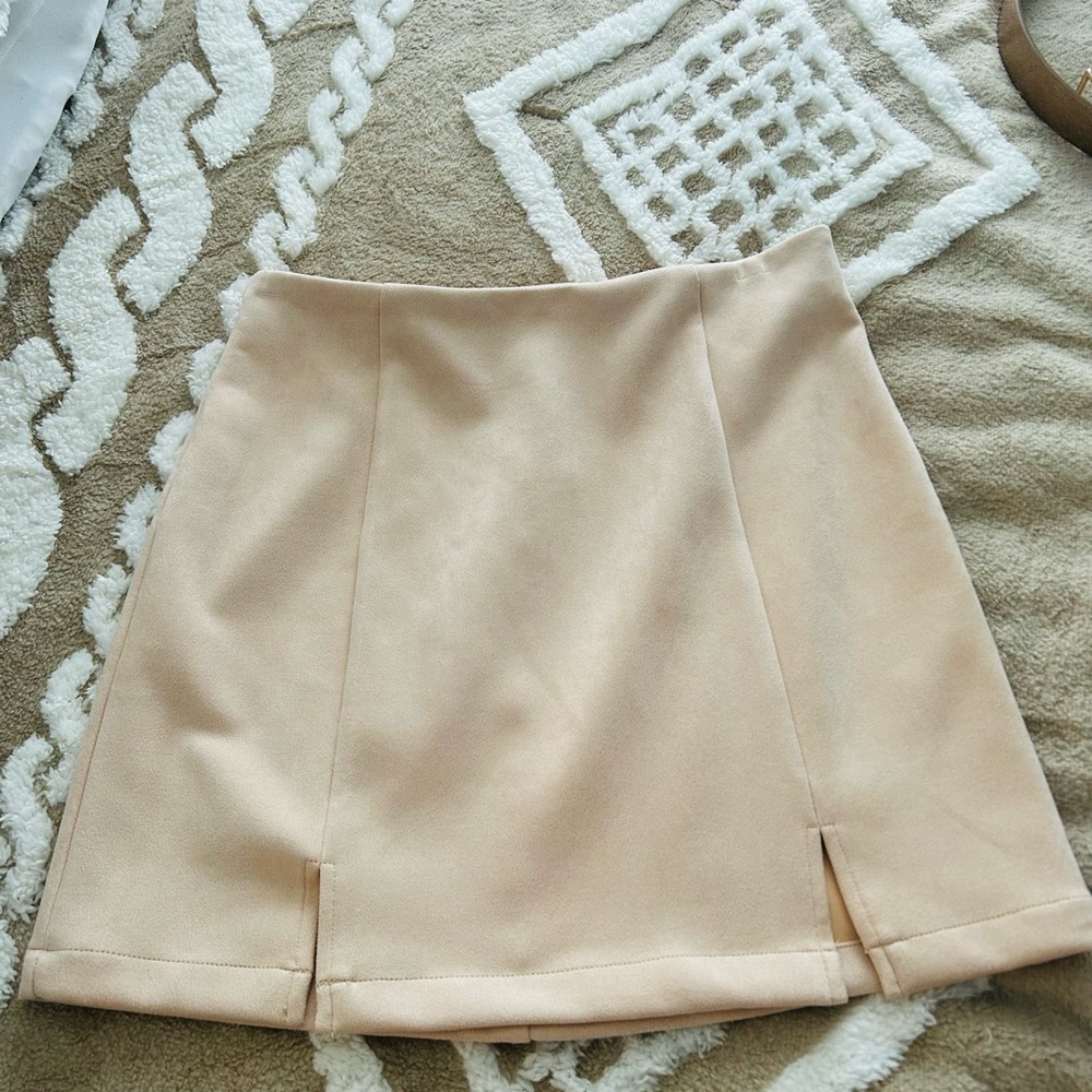 Women’s skirts Various